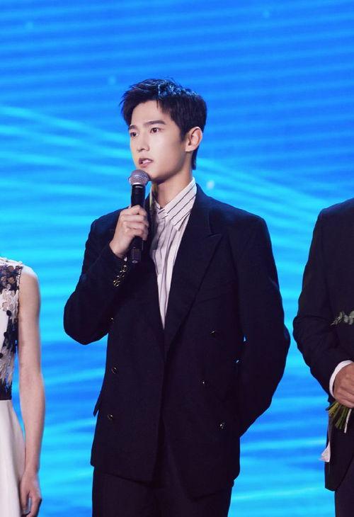 娱乐爆料热巴杨洋,娱乐爆料引粉丝热议  第2张