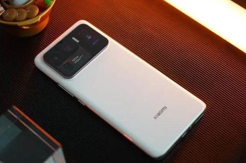 小米12最新爆料,旗舰性能再升级，全新设计亮相！