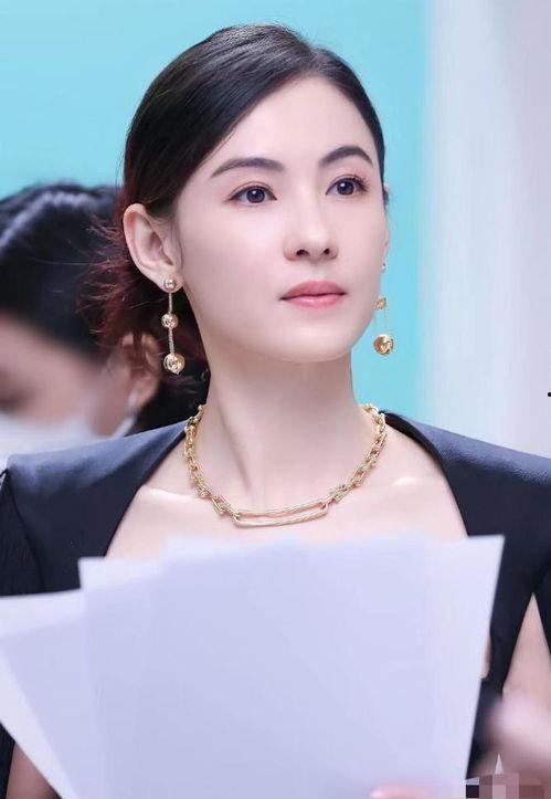 最新娱乐圈新闻爆料文,明星恋情曝光，幕后真相令人震惊！  第3张