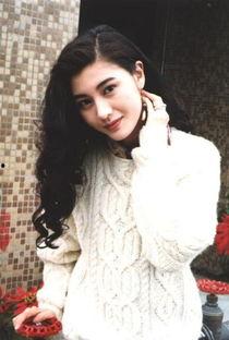 娱乐圈吃瓜爆料李嘉欣,娱乐圈风云再起，豪门生活揭秘  第2张