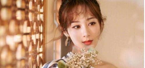 杨紫校园爆料视频在线观看,揭秘青春校园生活点滴 第3张 杨紫校园爆料视频在线观看,揭秘青春校园生活点滴 第3张