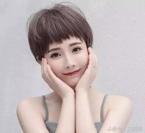 短发女网红爆料视频,视频背后不为人知的幕后故事” 第2张 短发女网红爆料视频,视频背后不为人知的幕后故事” 第2张