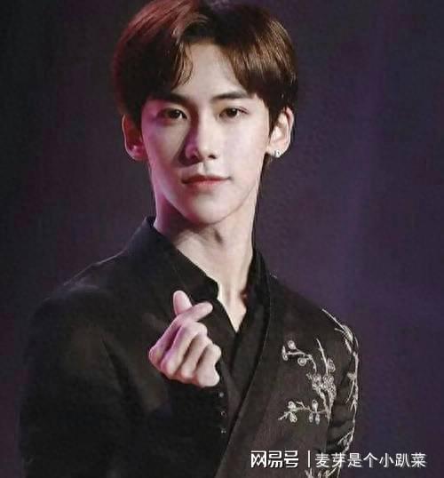 娱乐圈丁泽仁爆料,揭秘明星圈层内幕 第2张 娱乐圈丁泽仁爆料,揭秘明星圈层内幕 第2张