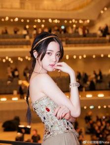 博主爆料大三岁女星视频,大三岁女星私密视频引发热议,真相究竟如何? 第3张 博主爆料大三岁女星视频,大三岁女星私密视频引发热议,真相究竟如何? 第3张